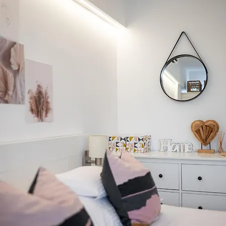 Apartment Geri Modern