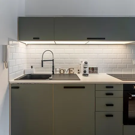 Geri Modern アパート *